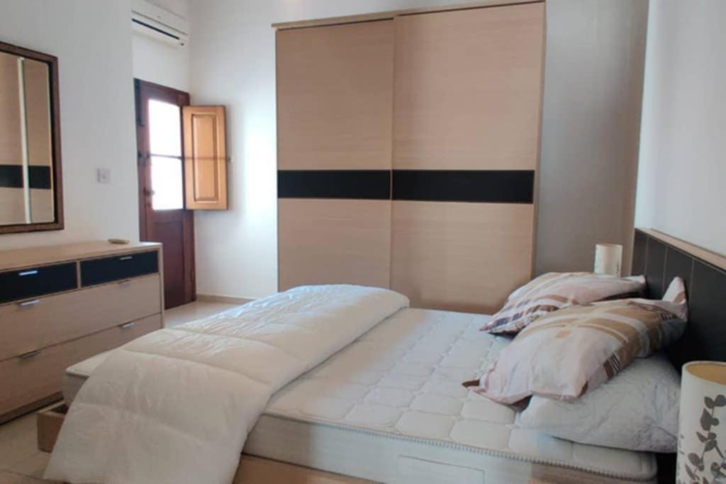 Confortable And Quiet Apartment In St. Julian Saint Julian's ภายนอก รูปภาพ