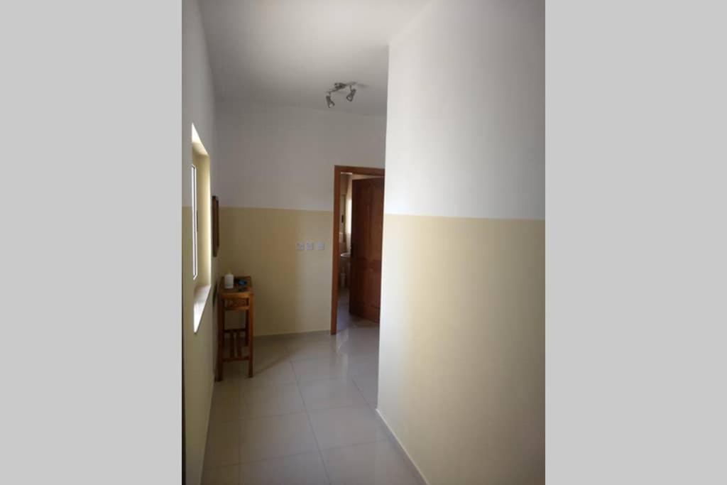 Confortable And Quiet Apartment In St. Julian Saint Julian's ภายนอก รูปภาพ