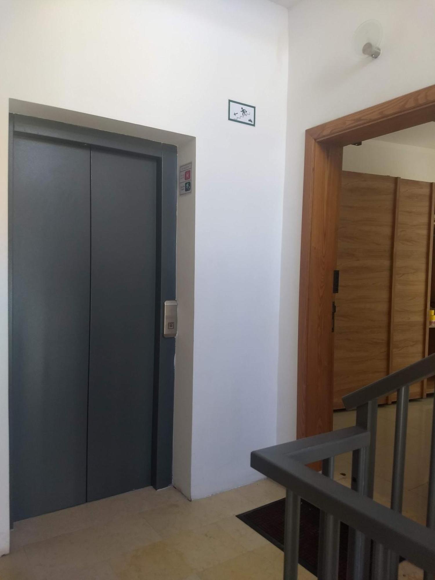 Confortable And Quiet Apartment In St. Julian Saint Julian's ภายนอก รูปภาพ