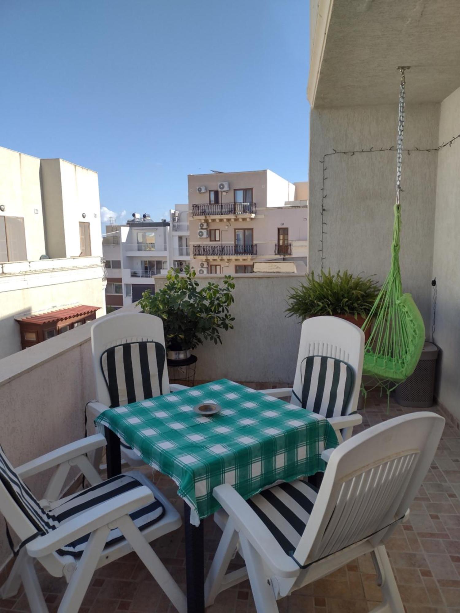 Confortable And Quiet Apartment In St. Julian Saint Julian's ภายนอก รูปภาพ
